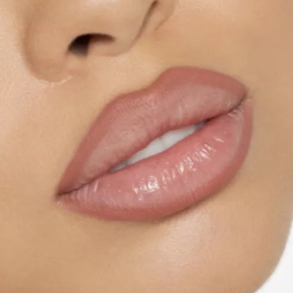 Kylie cosmetics Forever and always lip liner